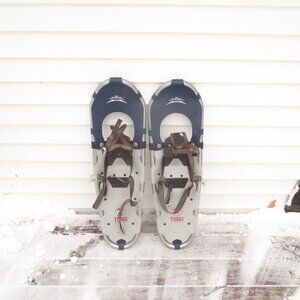 TUBBS 30 Trail Adventure Snowshoes 31 x 9 1/2 Inches Made in USA Snow Shoes